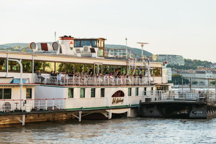 Budapest: Sightseeing Cruise on the Danube - Duration and Scheduling Information