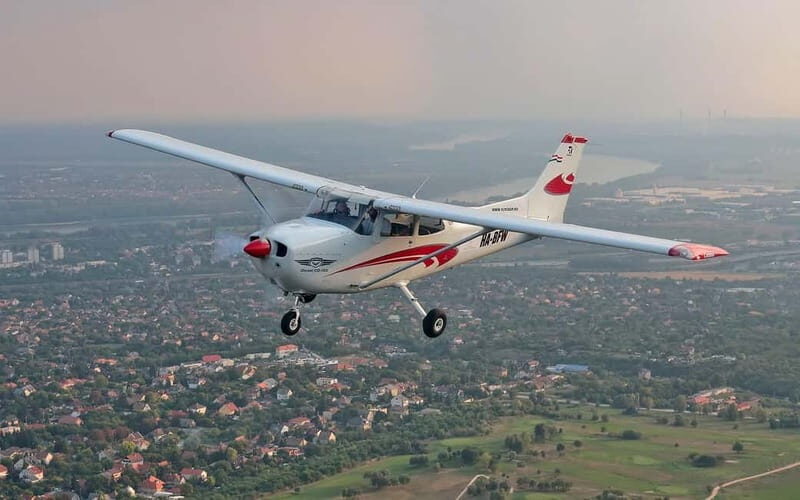 Budapest Sightseeing Flight with Cessna C172 - Good To Know