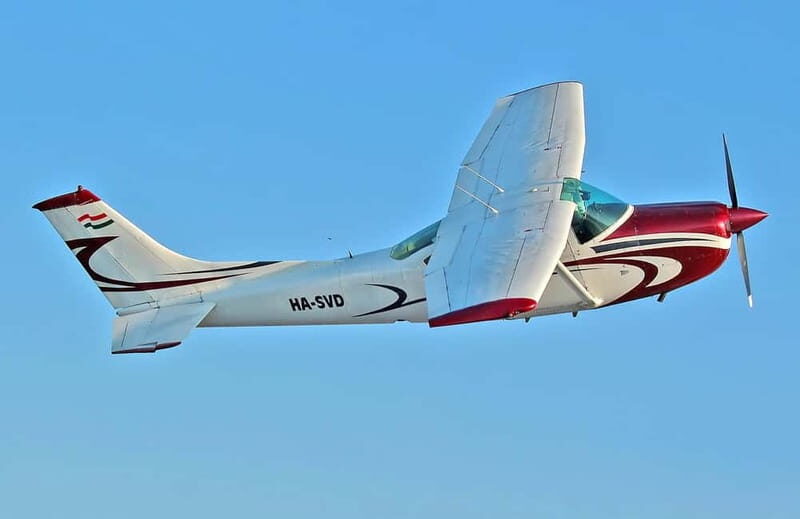 Budapest Sightseeing Flight with Cessna C172 - Price and Value: Is It Worth It?