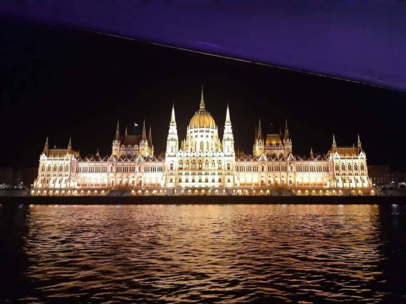 Budapest: Small Group Cruise on Private Boat w/ Live Guide - FAQs