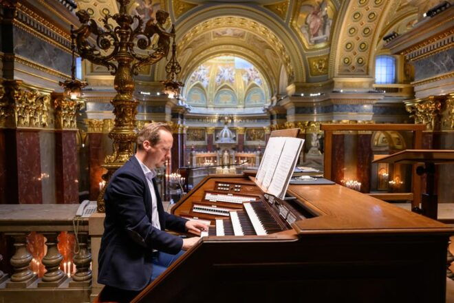 Budapest: St.Stephens Basilica Grand Organ Concert Tickets - Meeting Point and Instructions