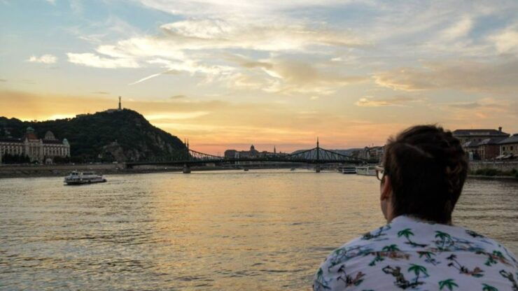 Budapest Sunset Danube Cruise With Unlimited Prosecco - Free Cancellation Policy
