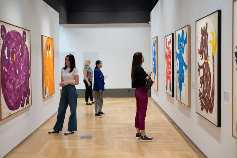 Budapest: Szabolcs Bozó Exhibition Soulmate Guided Tour - The Itinerary in Detail