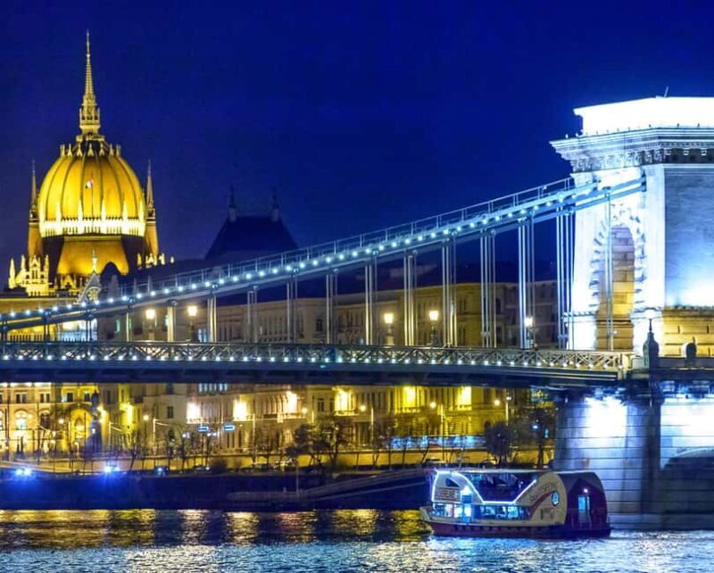 Budapest: Unlimited Drink Cruise - A Closer Look at the Budapest Unlimited Drink Cruise