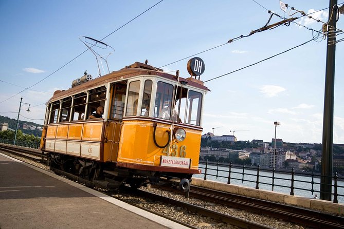 Budapest Urban Walk - Budapest City Tour With Cake & Coffee - Practical Information