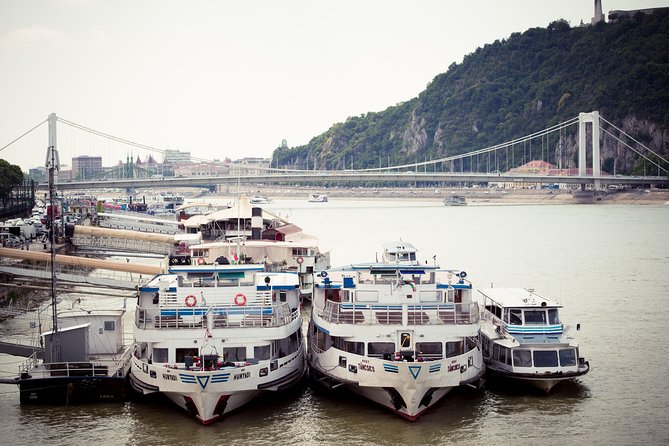 Budapest Urban Walk - Private Budapest Walking Tour With Cake & Coffee - Itinerary