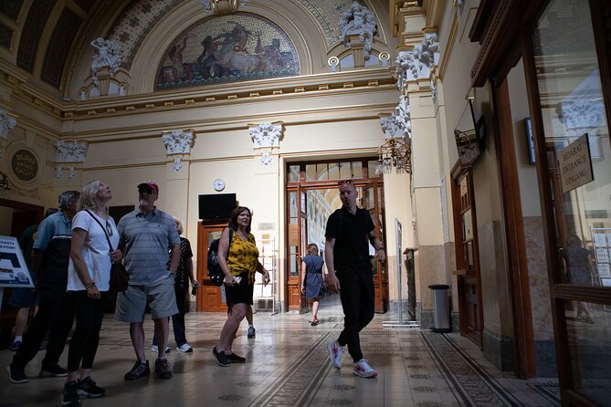 Budapest Urban Walk - Private Budapest Walking Tour With Cake & Coffee - Meeting Point