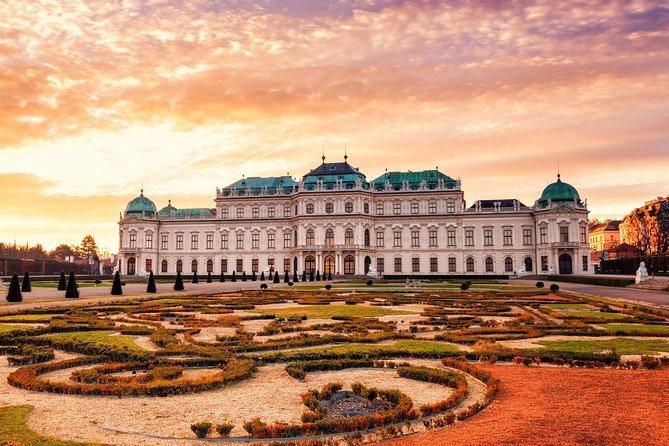 Budapest-Vienna Private Transfer With a Luxury Van - Service Inclusions