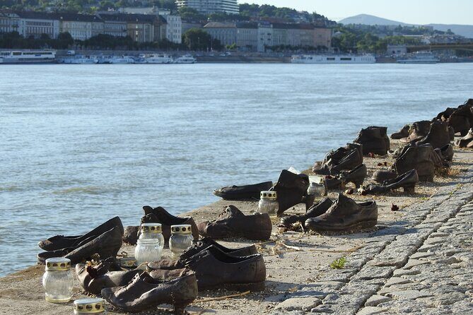 Budapest walking tour: Parliament and Shoes Memorial - Good To Know