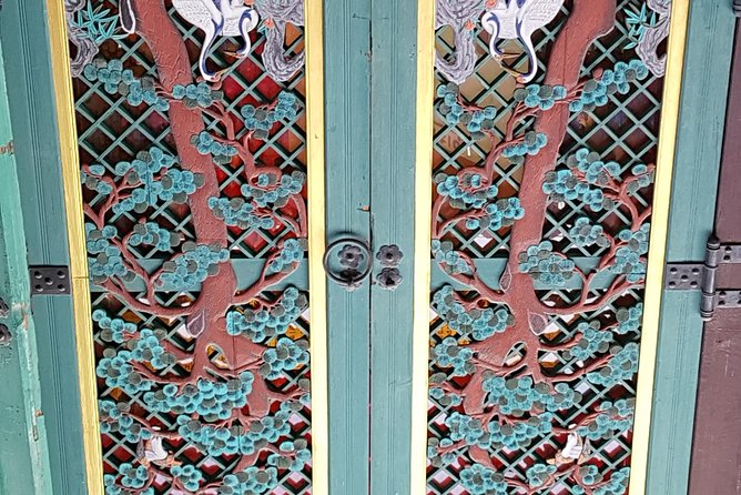 Buddhist Art Tour _ Murals and Painting in Jogyesa Temple - Overview of Jogyesa Temple