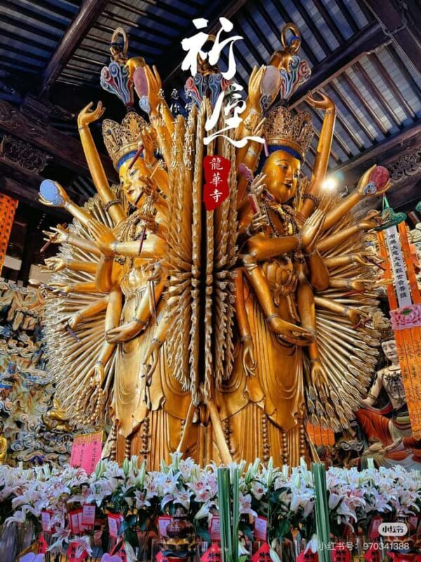 Buddhist tour of Longhua Temple and vegetarian noodles - Good To Know