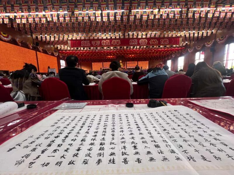 Buddhist tour of Longhua Temple and vegetarian noodles - Why This Tour is Valuable