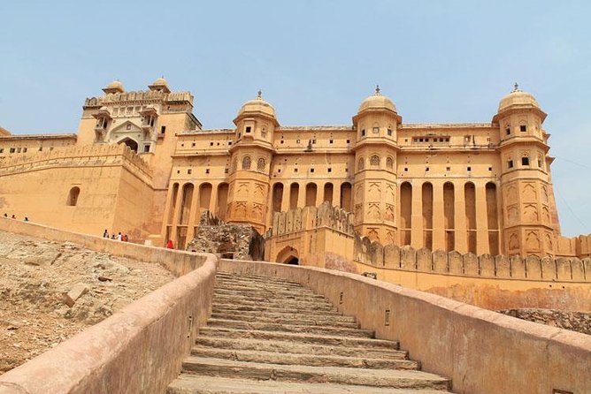 Budget Transfer From Jaipur to Udaipur With Chittorgarh Visit - Inclusions and Exclusions