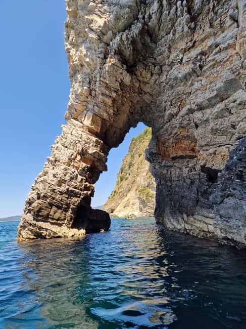 Budva: small group kayak tour to Sv.Nikola island caves - FAQs
