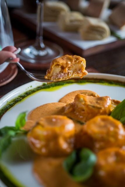 Buenos Aires: Tango and Folklore Show at La Ventana - Experience Itinerary