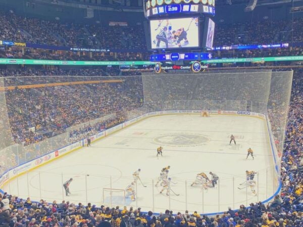 Buffalo: Buffalo Sabres Ice Hockey Game Ticket - Meeting Point