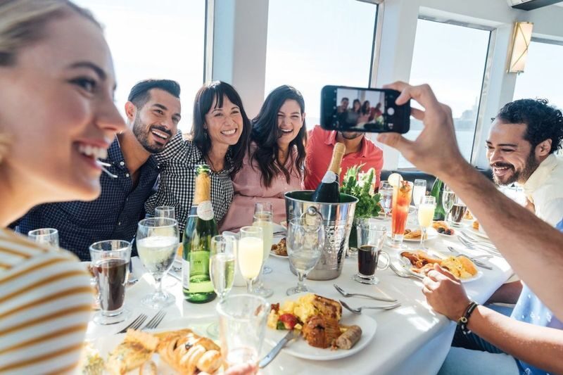 Buffet Brunch, Lunch or Dinner Cruise Experience in Philadelphia - At a glance