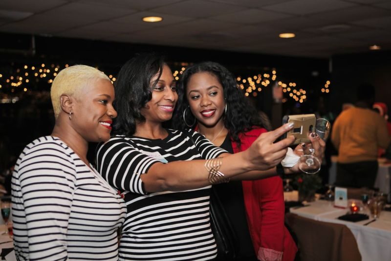 Buffet Brunch, Lunch or Dinner Cruise Experience in Philadelphia - A buffet with a choice of mood