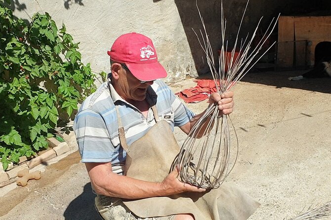 Build a Typical Sardinian Basket With Your Hands - Overview of Sardinian Basket Weaving
