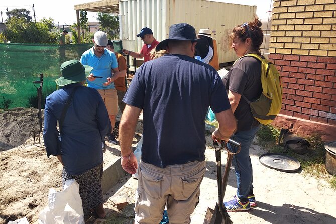 Build Upcycled Furniture for a Community Garden - Benefits of Upcycled Furniture for Community Gardens