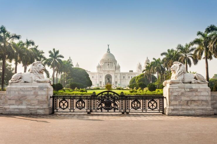 Build Your Own: Custom Private Tour of Kolkata With Transfer - Explore Kolkatas Iconic Landmarks