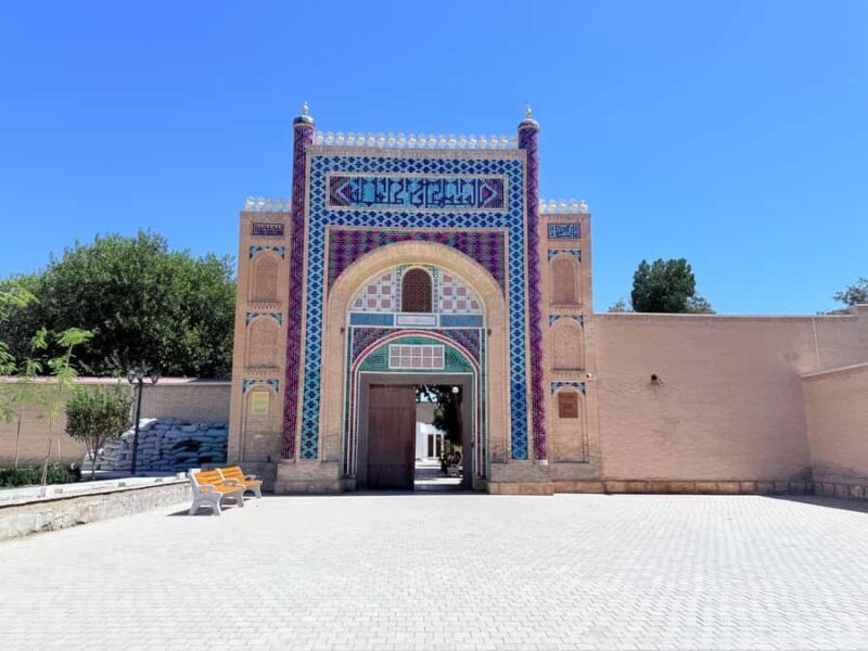 Bukhara: Summer Palace and City Outside Tour with Car - Authentic Experiences & Insights from Past Travelers