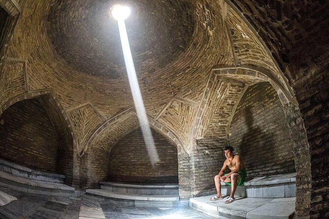 Bukhara Traditional Men's Hammam / Bath XVI Century - Good To Know
