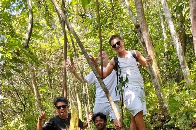 Bukit Lawang Jungle Trek Sumatran Safari - FAQ