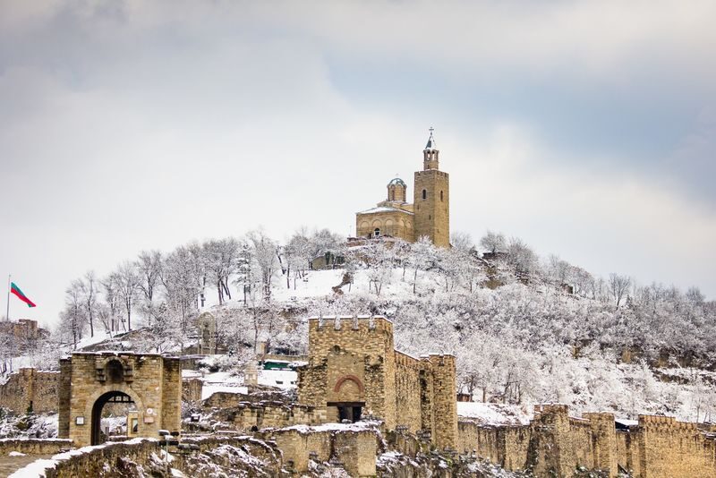 Bulgaria Day Tour from Bucharest - Arbanasi: medieval details and open views