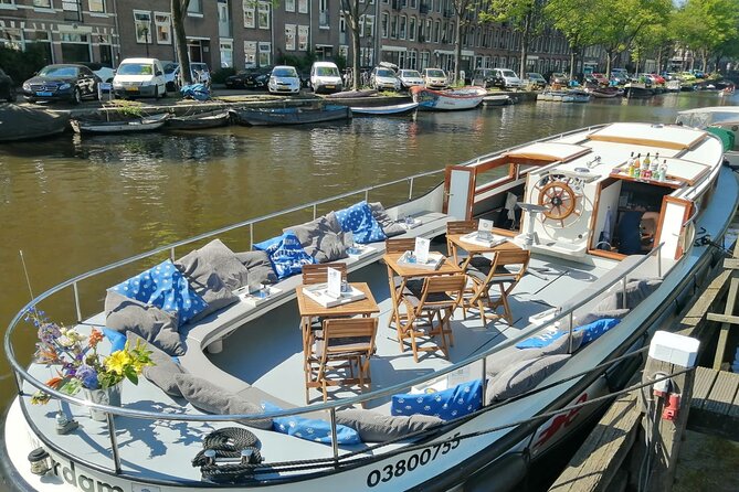 Bulldog Boat Smoke Friendly Winter Cruise 2 Drinks in Amsterdam - Reviews and Support