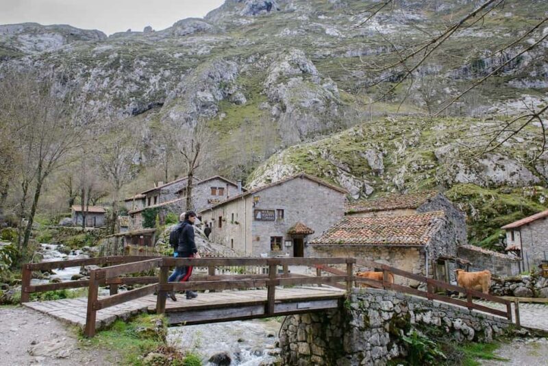 Bulnes: Excursion with funicular and Cabrales cheese cave in the Picos de Europa - FAQ