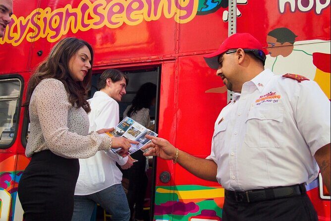 Bundle & Save: Celebrity Homes Tour with Hop-On Hop-Off Bus - FAQs