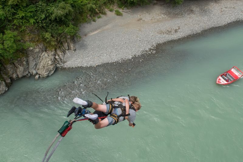 Bungy Jumping in Hanmer Springs - A historic bridge, a river below