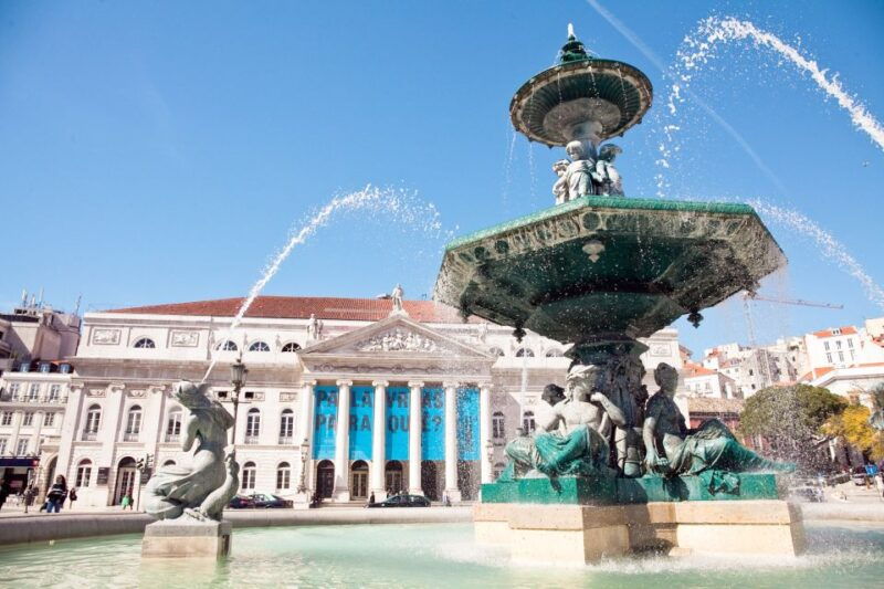 Burguês: Lisbon City Center Private Tuk Tuk Tour - Good To Know