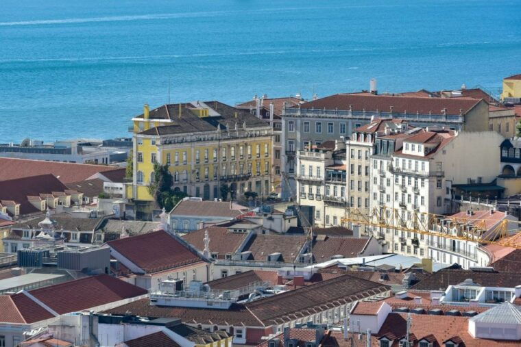 Burguês: Lisbon City Center Private Tuk Tuk Tour - Authentic Experiences & Reviewer Insights
