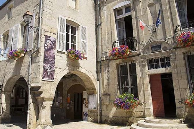 BURGUNDY: VEZELAY & FONTENAY ABBEY - Private Day Trip From Paris by Train - Discovering Fontenay Abbey