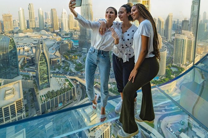 Burj Khalifa at the Top and Sky View Dubai Entry With Transfers - Insider Secrets and Behind-the-Scenes Facts