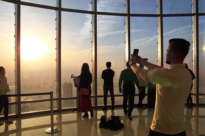 Burj Khalifa At the Top Ticket With Dubai Aquarium & Underwater Zoo - Tour Overview