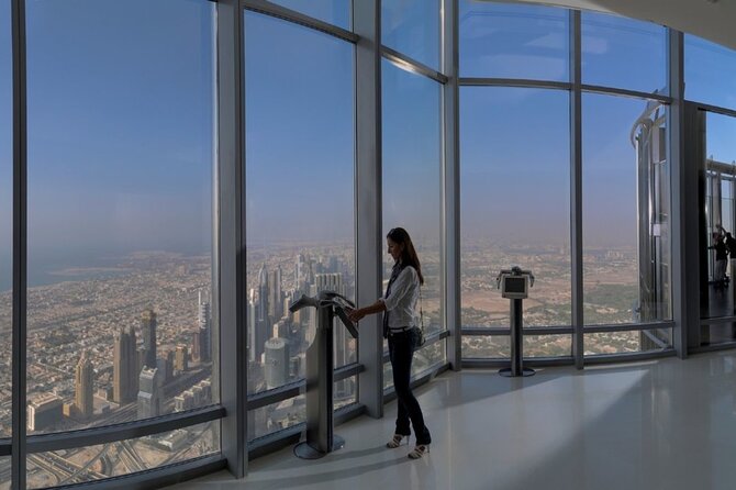 Burj Khalifa at the Top & Under Water Zoo Aquarium With Transfer - Traveler Photos
