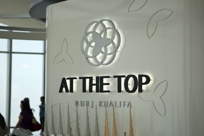 Burj Khalifa Ticket With the Cafe Treat - Optional Private Transfers