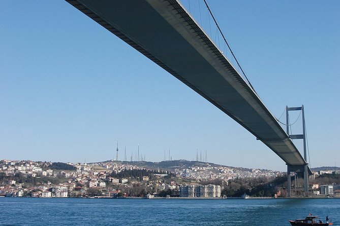 Bus and Boat Two Continents Tour in Istanbul - Attractions Covered