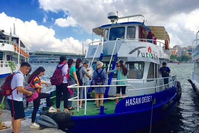 Bus and Boat Two Continents Tour in Istanbul - Informative Guide Commentary