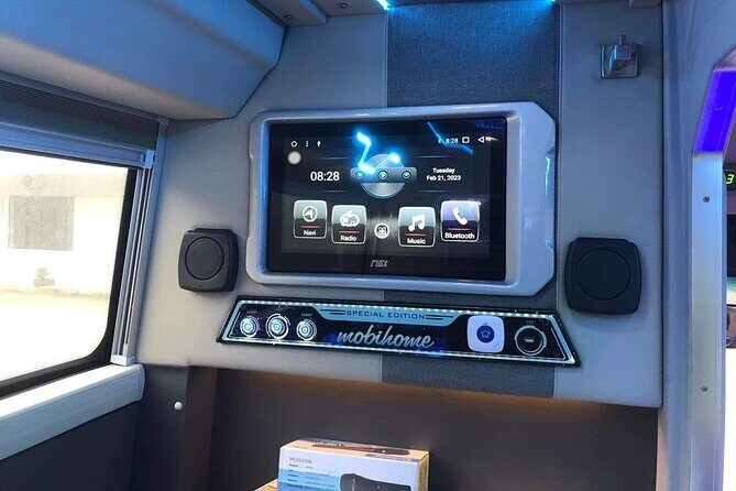 Bus Cat Ba to Hue By Seating Bus and Vip Cabin Bus - Timing and Group Dynamics