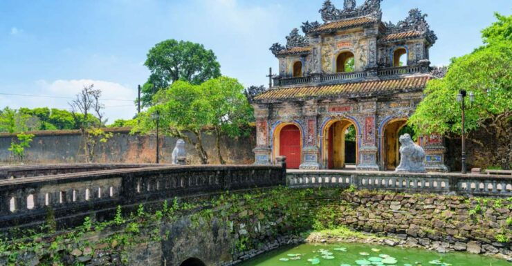 Bus Da Nang to Hue (One Way) - Activity Details