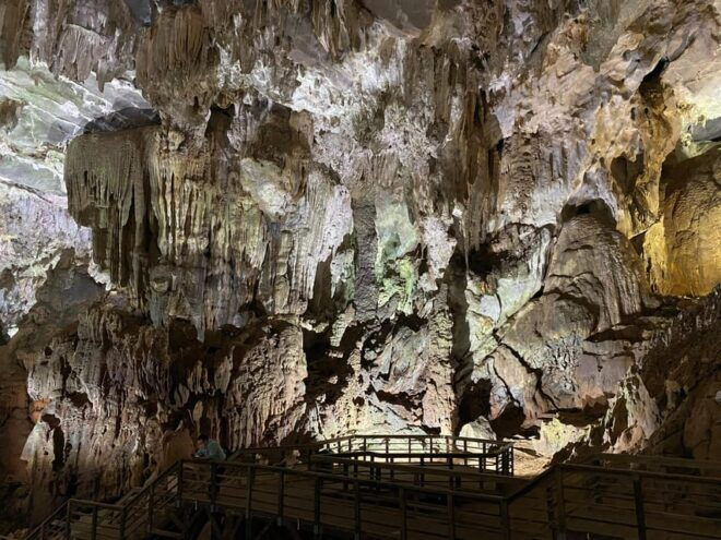 Bus From Hue to Phong Nha - Onboard Amenities