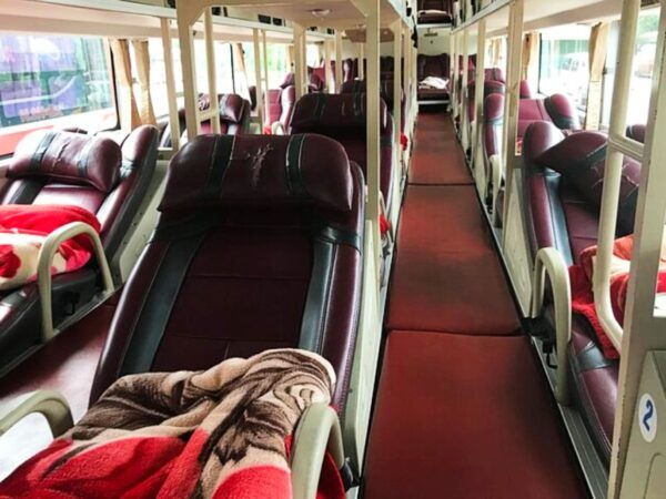 Bus Ticket Hanoi to Ha Giang: Sleeping - Limousine - Cabin - The Sum Up