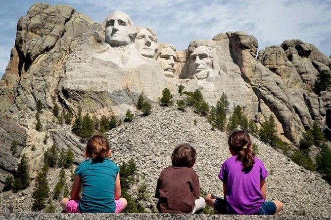 Bus Tour of Mount Rushmore and the Black Hills - Tour Overview and Itinerary