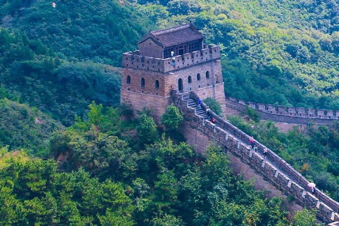 Bus tour to Jinshanling Great Wall - Authenticity and Value