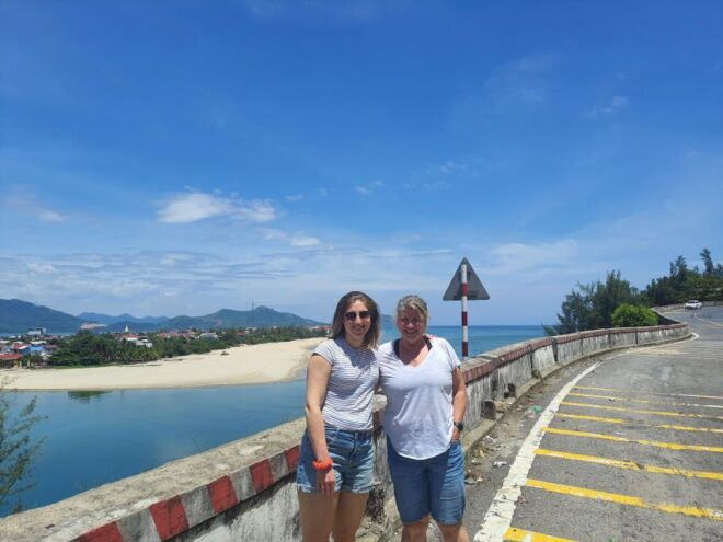 Bus Transfer From Hue to Hoi an With Sightseeing - Full Description