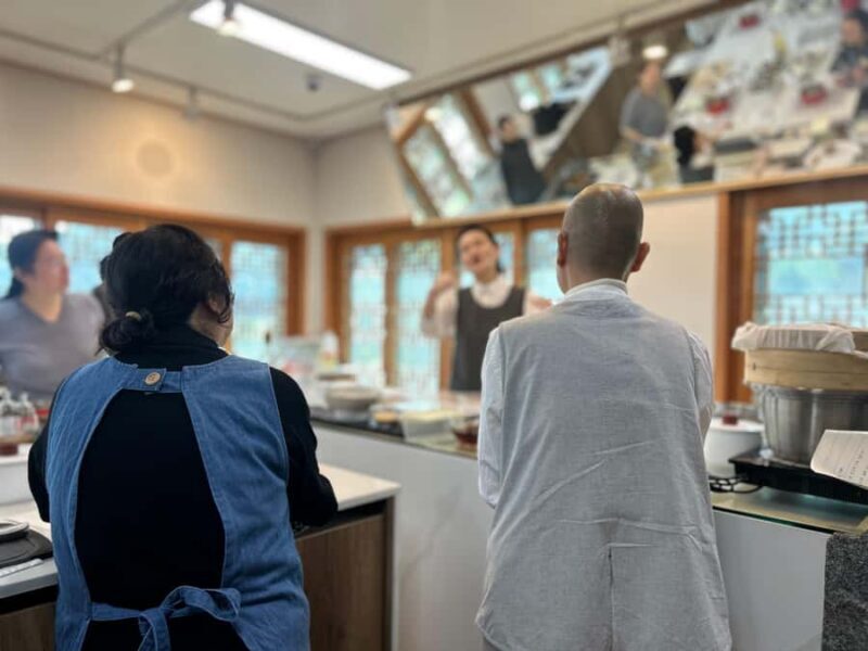 Busan: Beomeosa Temple Tour with Meal and Hike Option - Exploring Beomeosa Temple: A Balanced Look at the Guided Tour from Busan